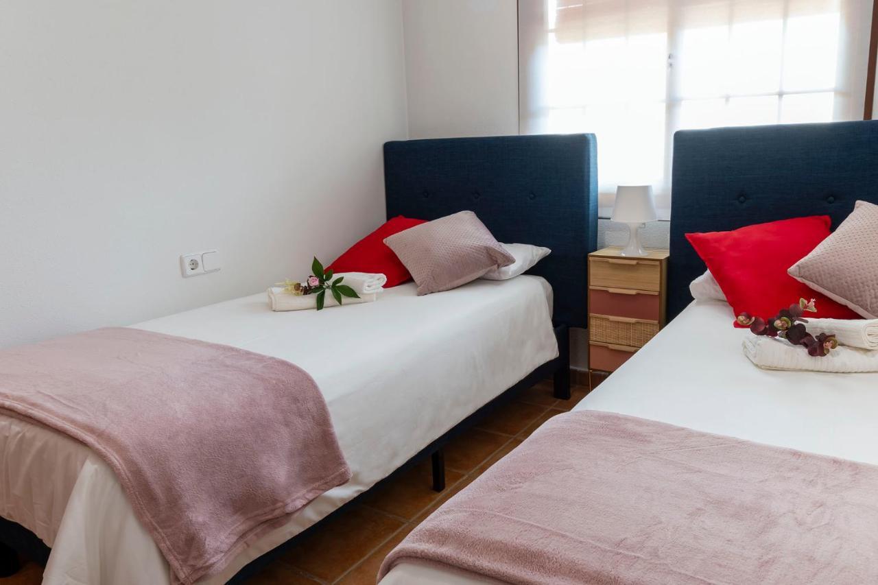Atico Con Terraza-Solarium Y Piscina 4-6 Personas Wifi A/C Lejlighed Roda Eksteriør billede